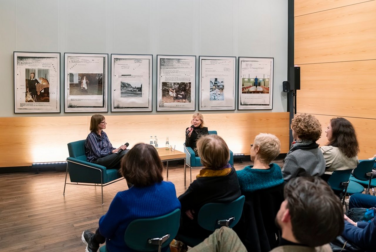 Britta Färber und artist Cornelia Schleime, Photo: Frederike van der Straeten Berliner Philharmoniker